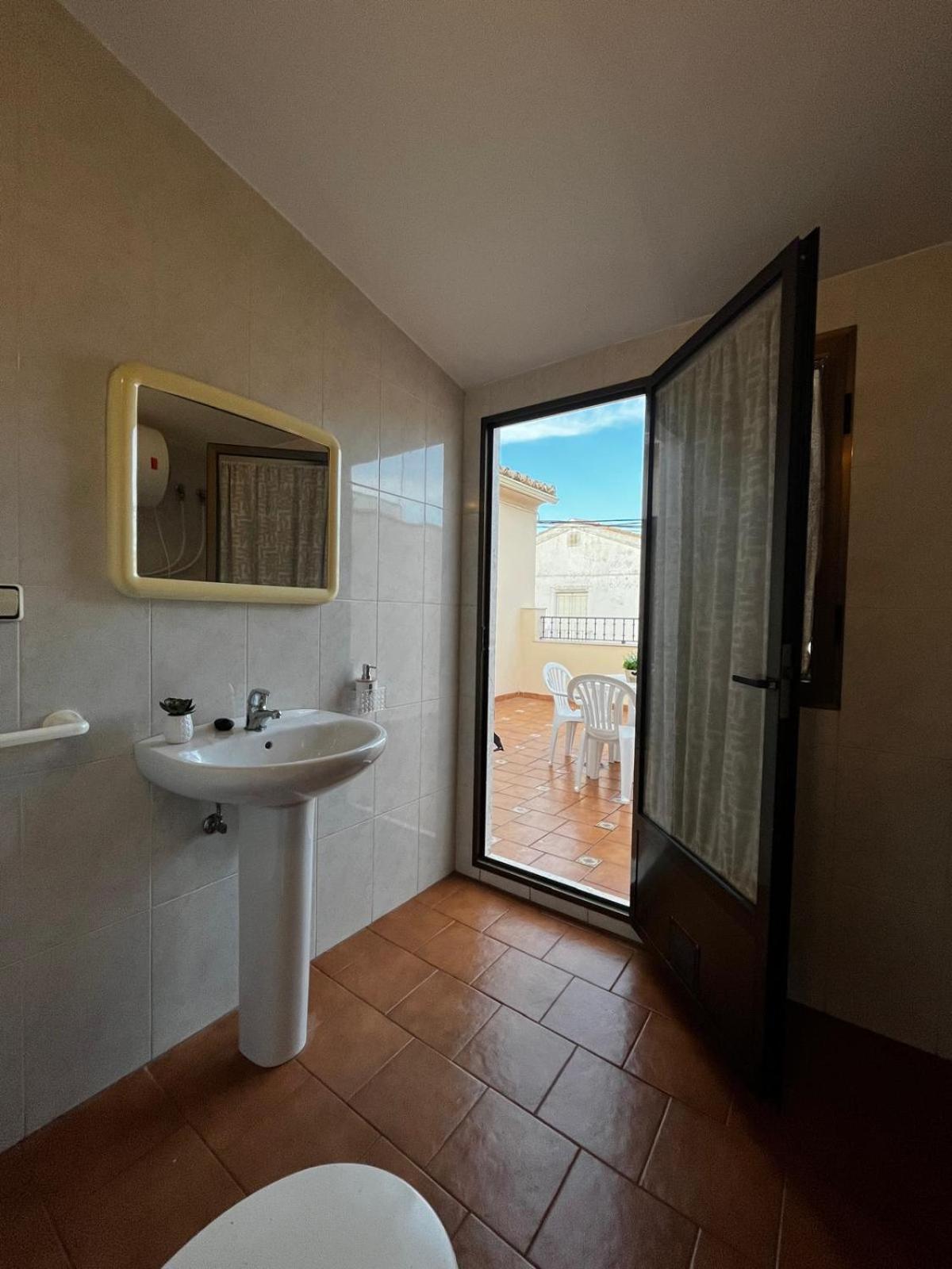 Alojamiento El Camarin Baños de la Encina Exterior foto