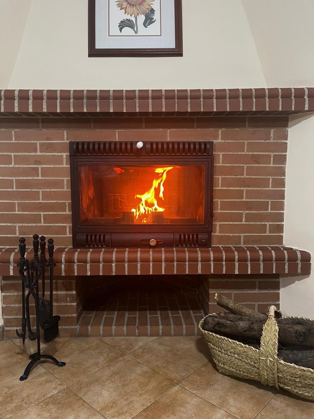 Alojamiento El Camarin Baños de la Encina Exterior foto